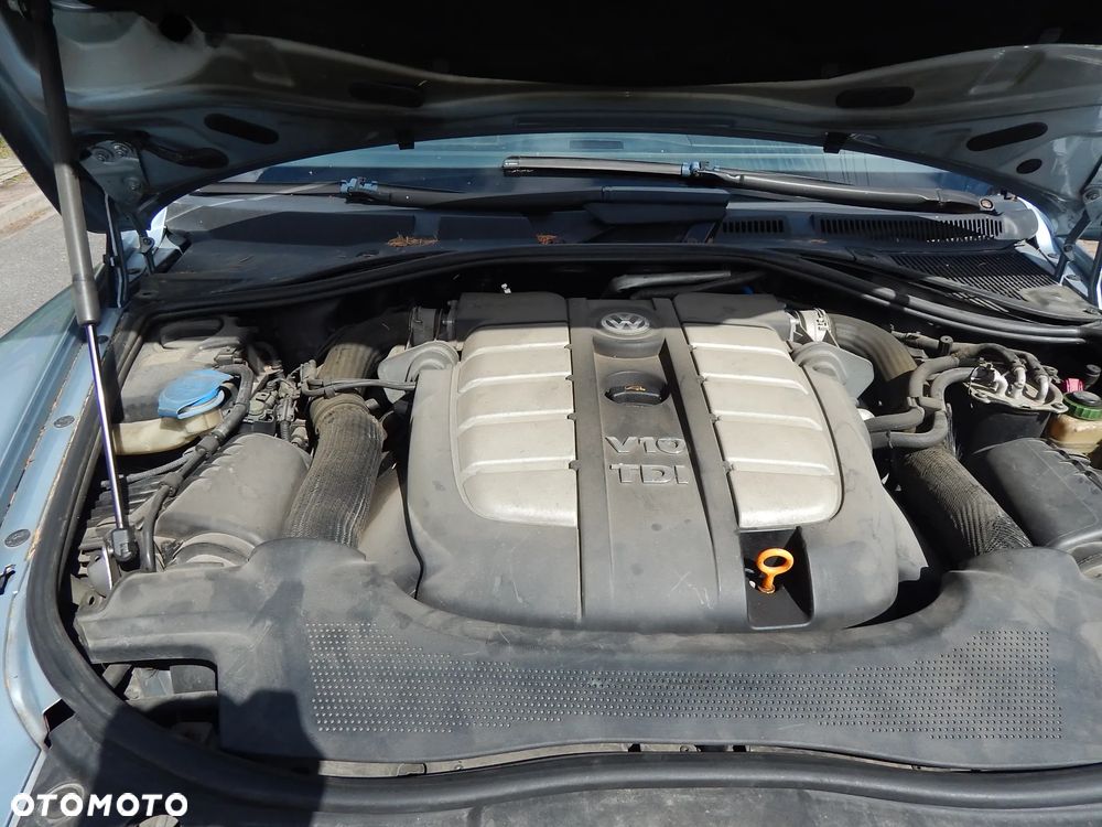Volkswagen Touareg - 23