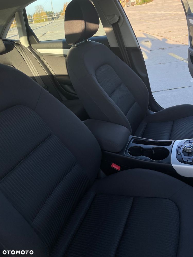 Audi A4 Limousine - 8