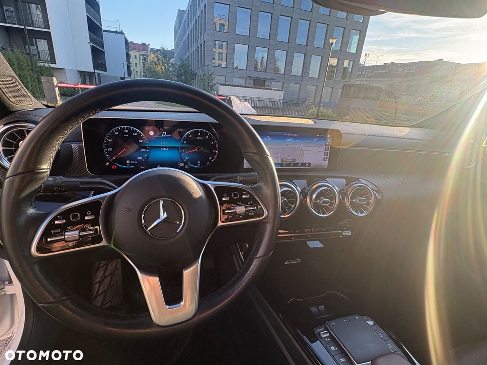 Mercedes-Benz CLA 220 4-Matic Progressive 7G-DCT - 9