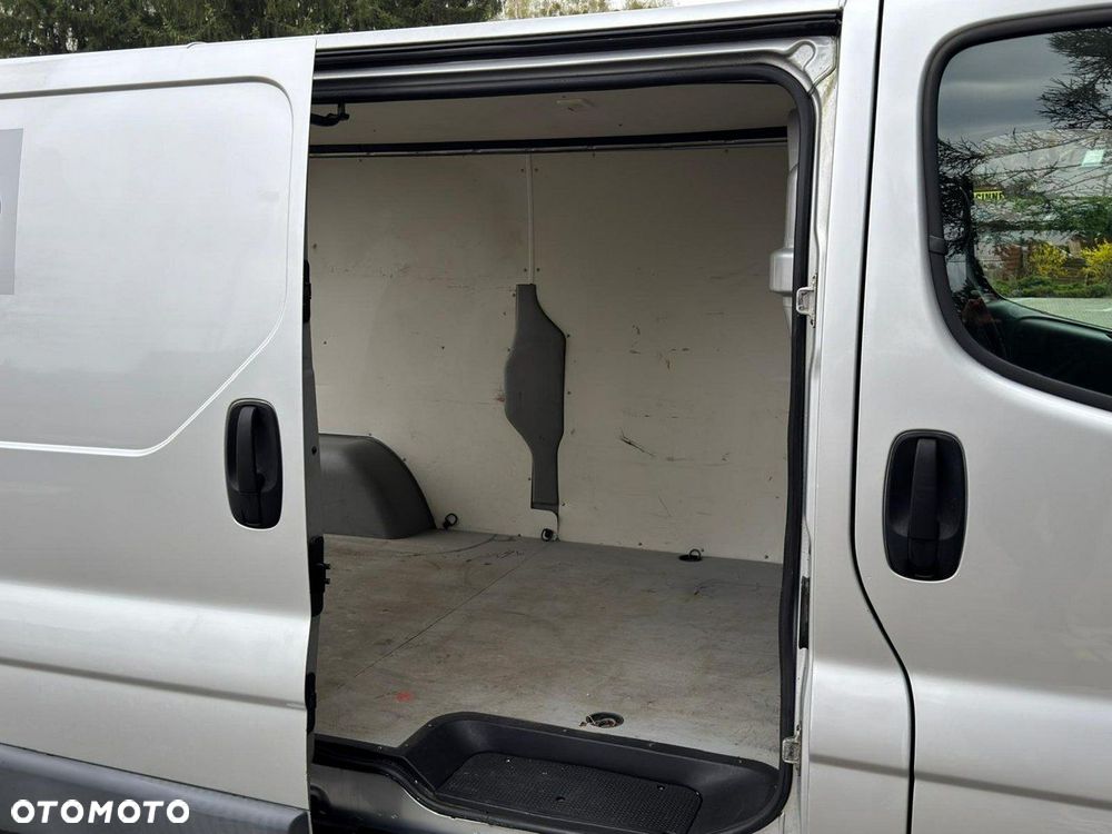 Opel Vivaro - 15