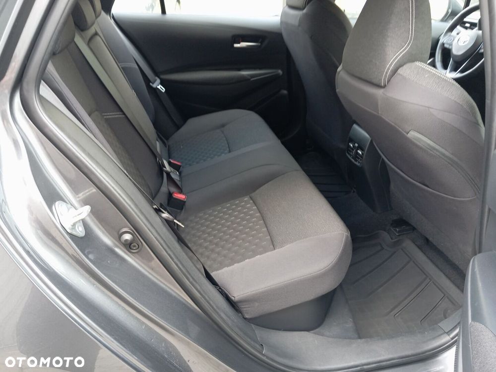 Toyota Corolla - 10