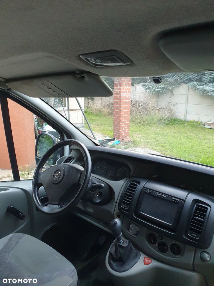 Opel Vivaro - 9