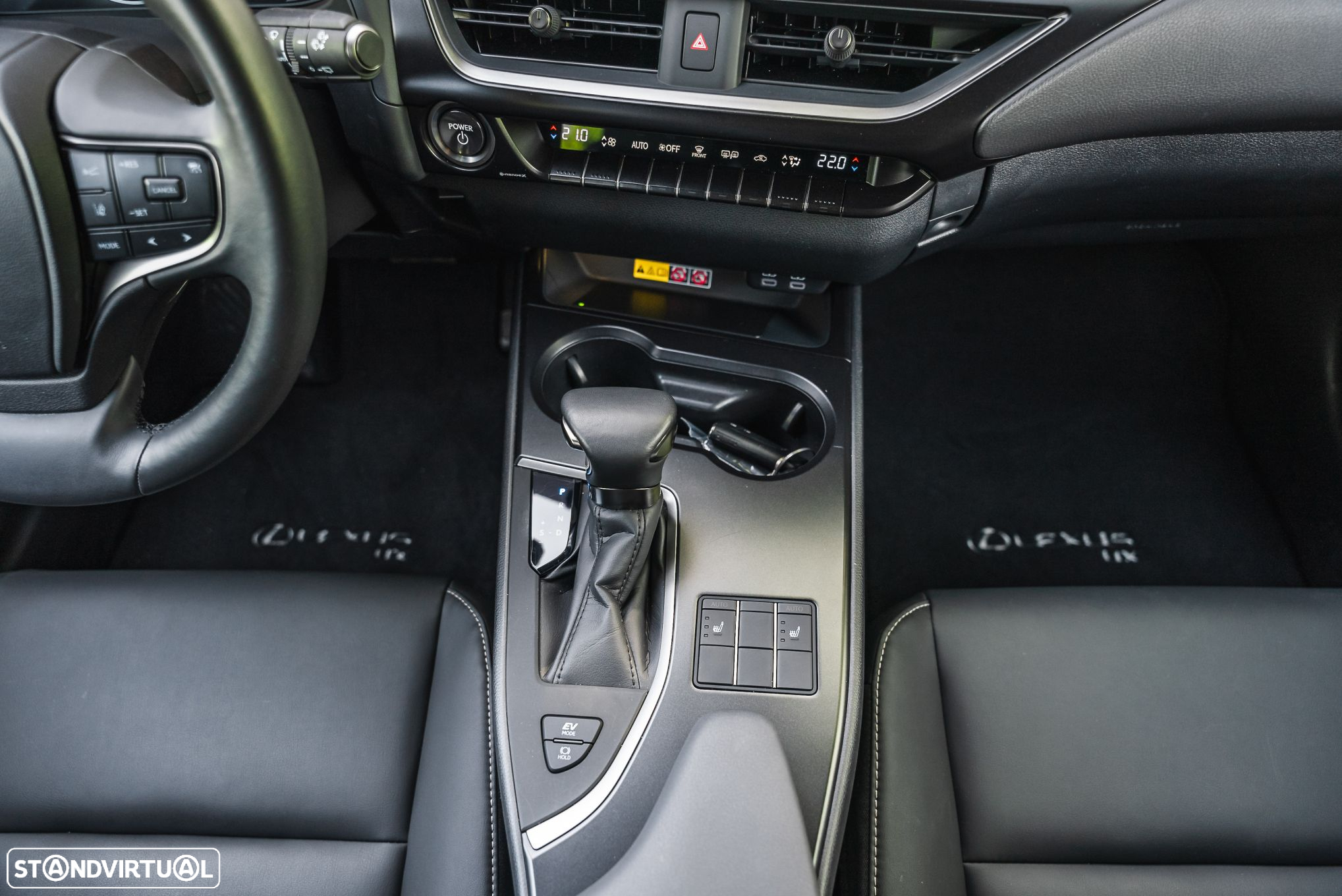 Lexus UX 250h Sport (Ecrã 12.3) - 9