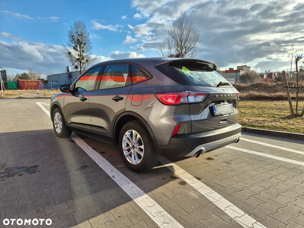 Ford Kuga - 8