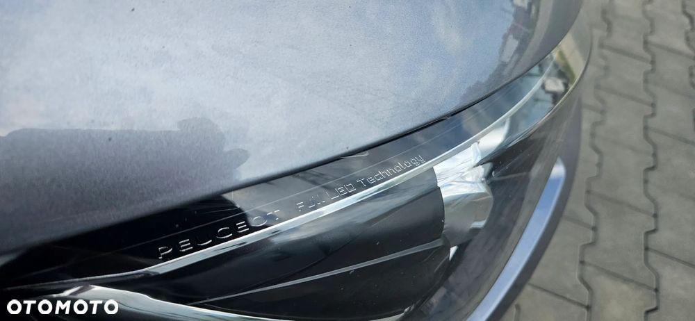 Peugeot 308 - 24