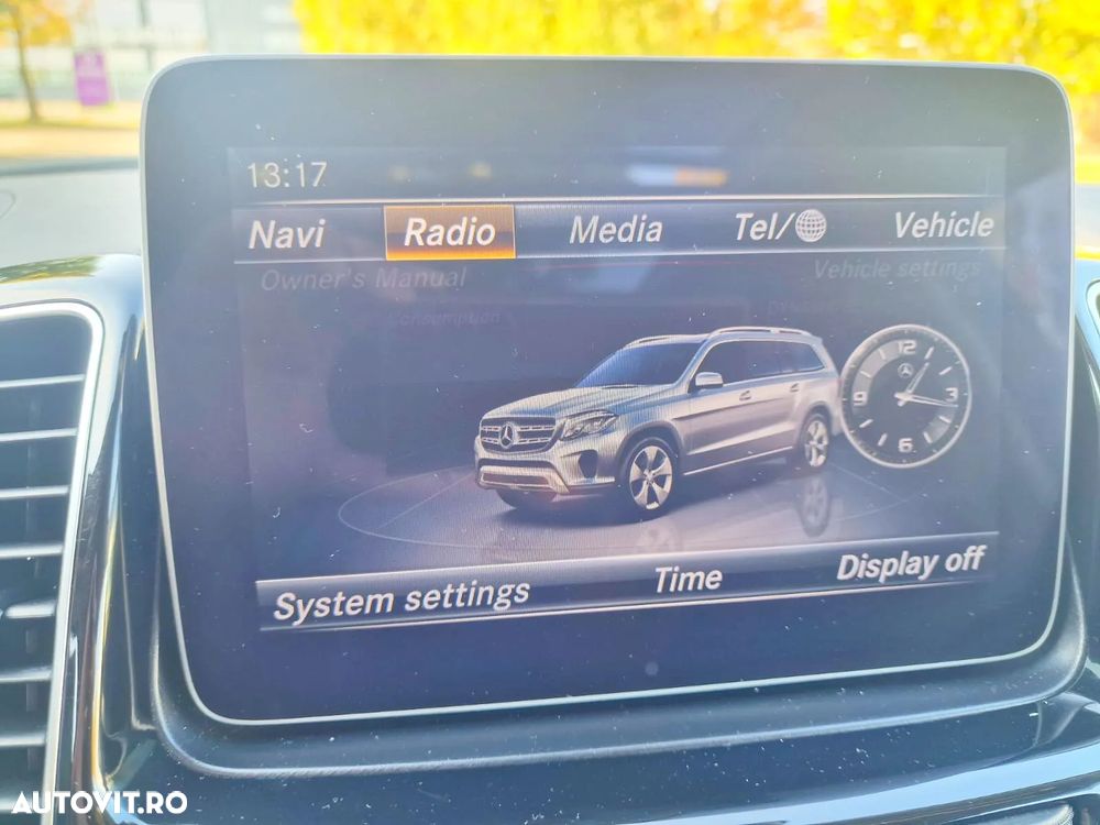 Mercedes-Benz GLS - 32