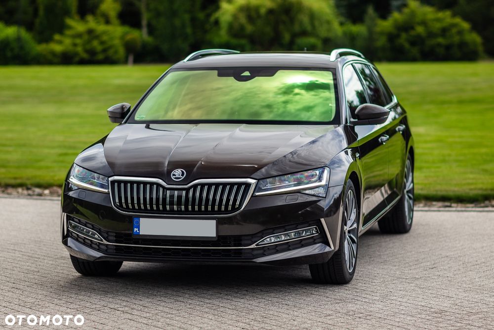 Skoda Superb 2.0 TDI SCR 4x4 L&K DSG - 9
