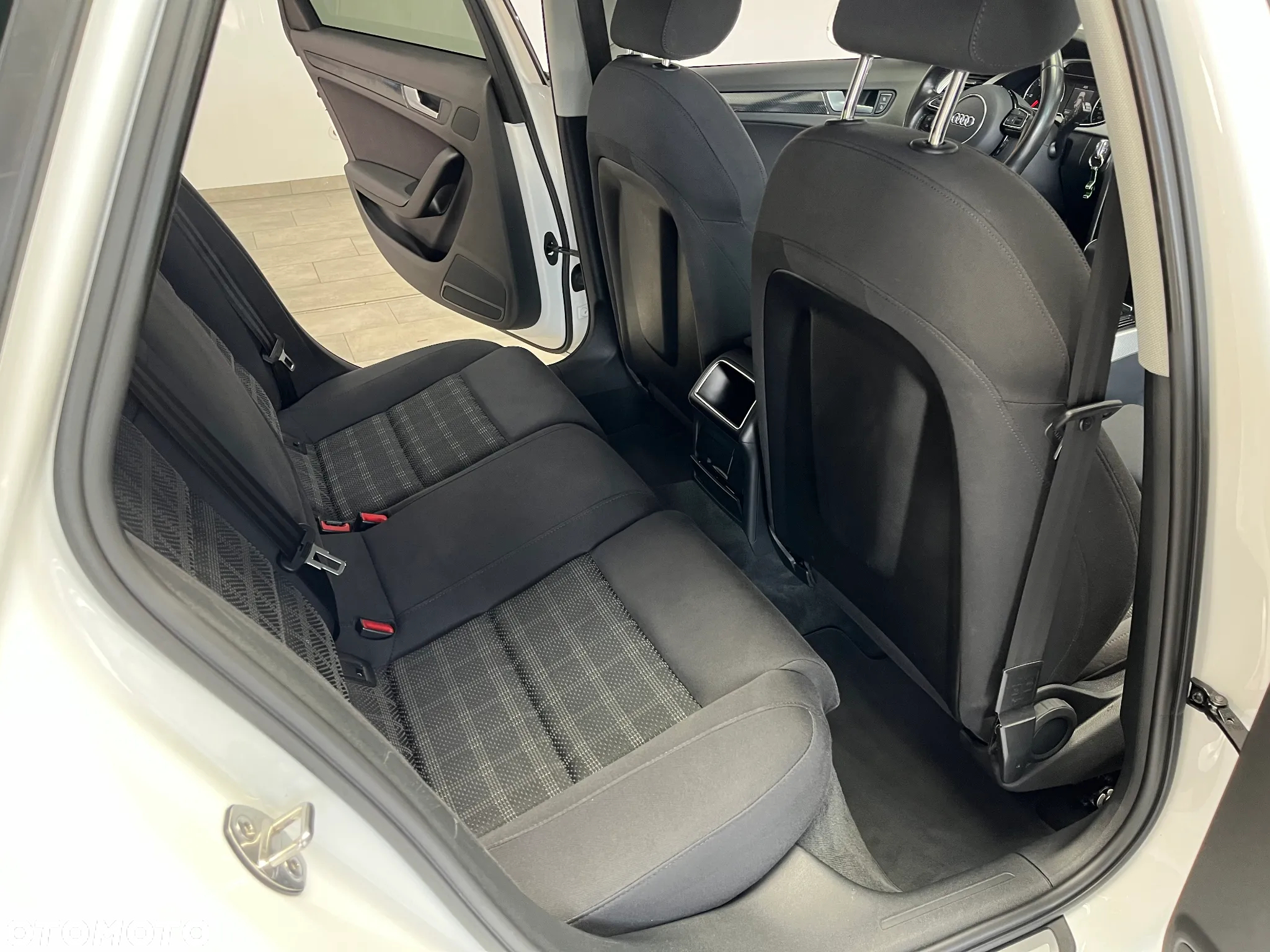 Audi A4 2.0 TDI clean diesel Quattro S tronic - 11