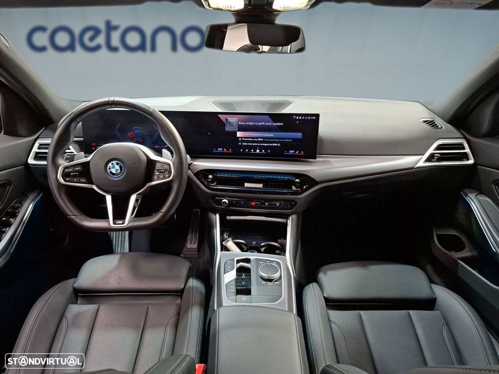BMW 330 e Pack Desportivo M Auto - 12