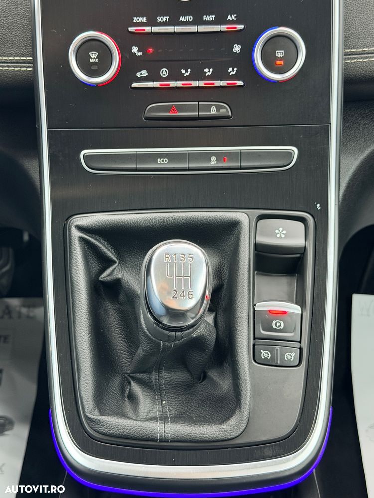 Renault Scenic ENERGY dCi 110 LIMITED - 24