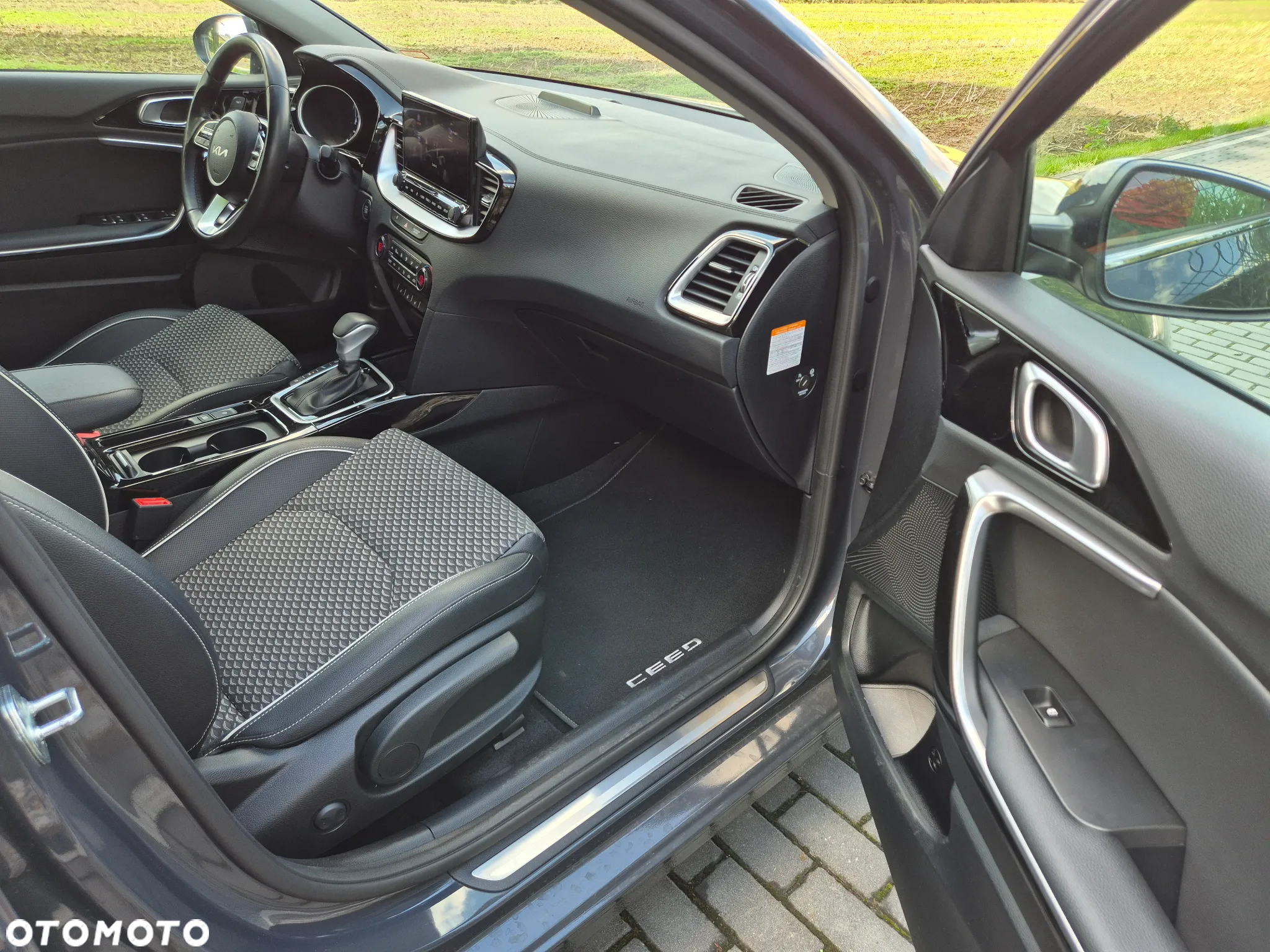 Kia Ceed - 14