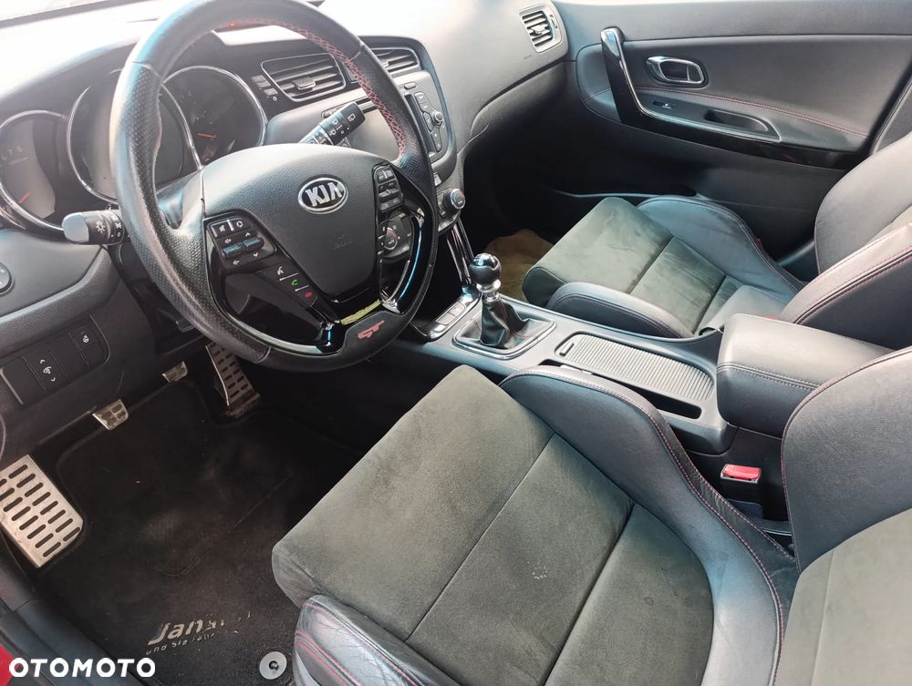 Kia Ceed 1.6 T-GDI GT - 9