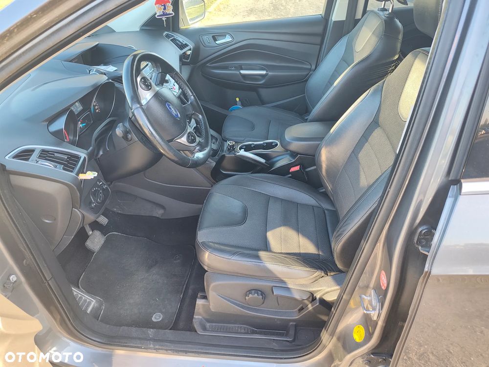 Ford Kuga 2.0 TDCi 4x4 Titanium - 7