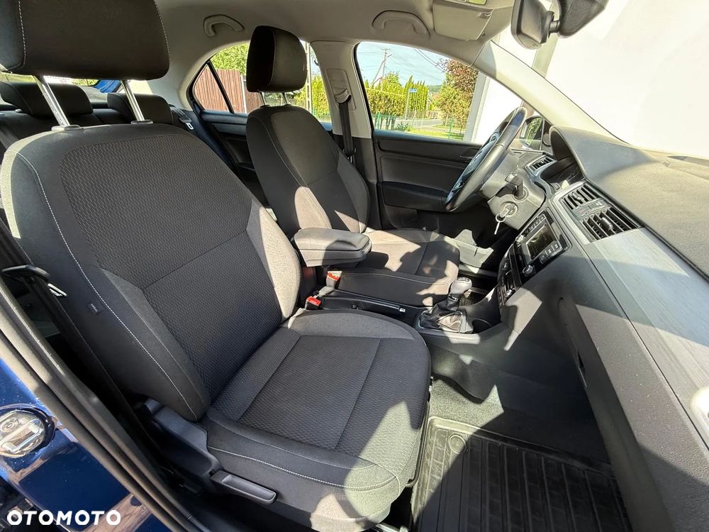 Skoda RAPID 1.2 TSI Ambition - 14