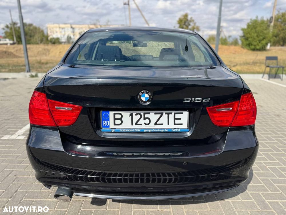 BMW Seria 3 318d - 18