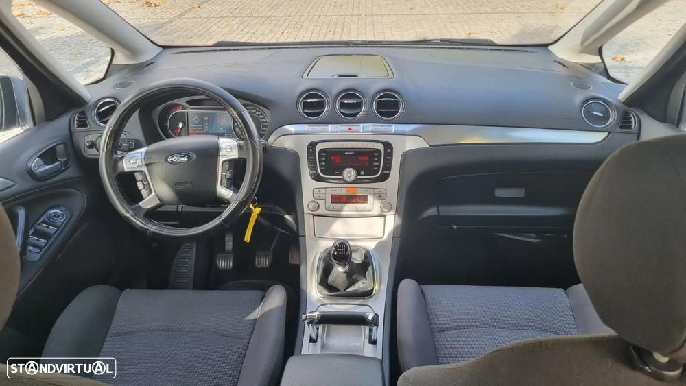 Ford S-Max 1.8 TDCi Titanium 7L - 9