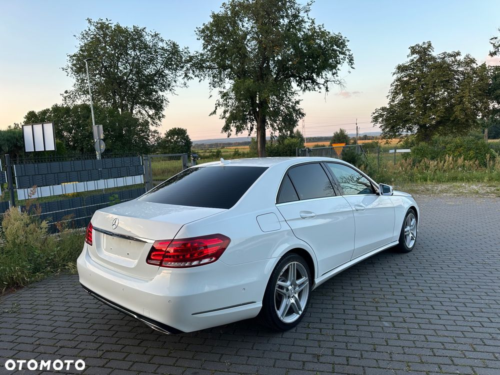 Mercedes-Benz Klasa E 220 CDI BlueEff Avantgarde - 2