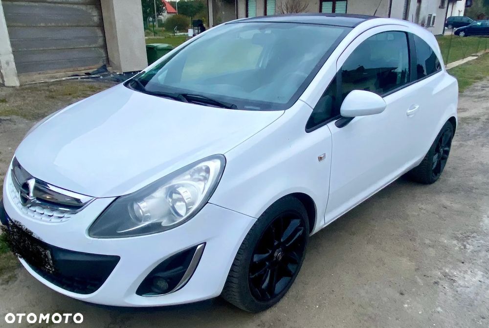 Opel Corsa 1.4 16V Sport - 2