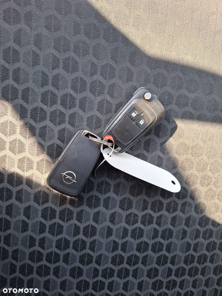 Opel Corsa 1.4 16V Automatik Cosmo - 26