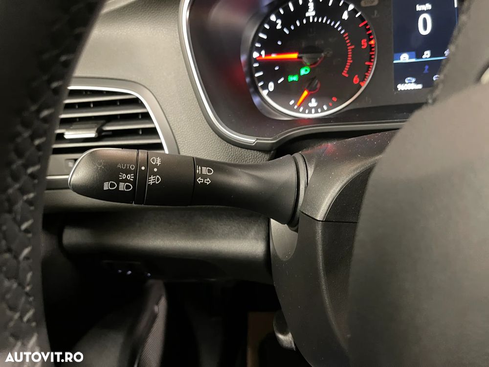 Renault Megane Blue dCi 116 Zen - 19