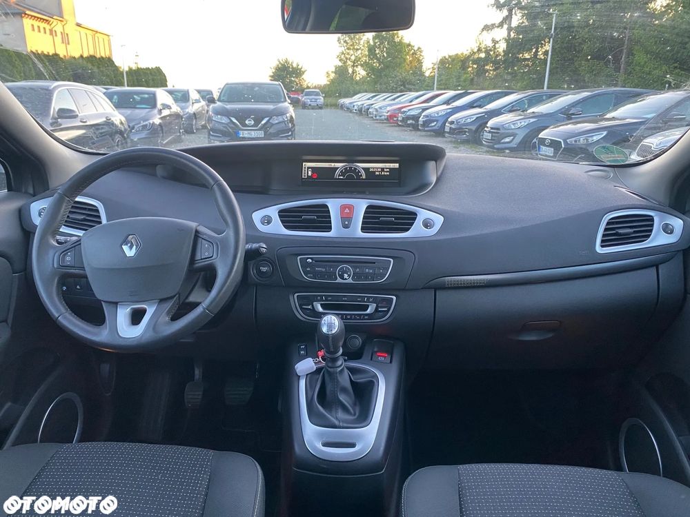 Renault Scenic 1.6 16V 110 Dynamique - 26