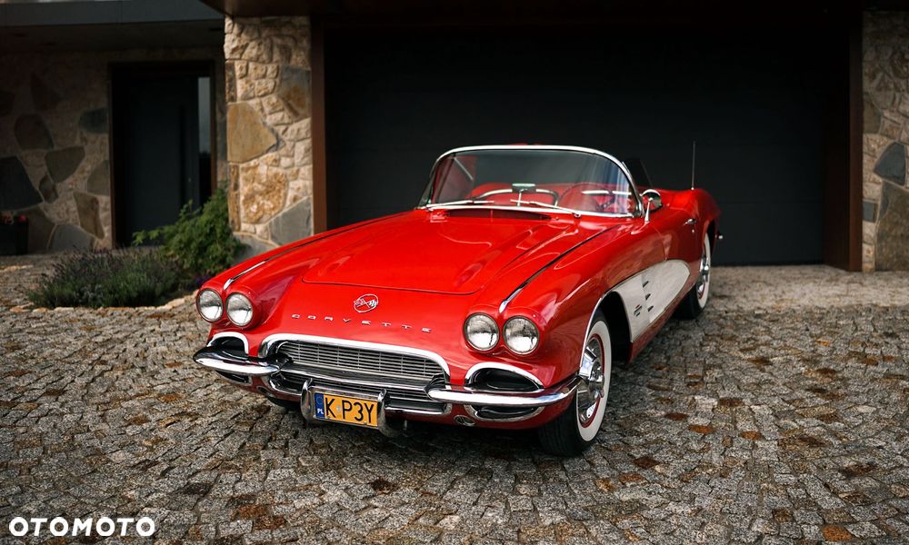 Chevrolet Corvette - 3