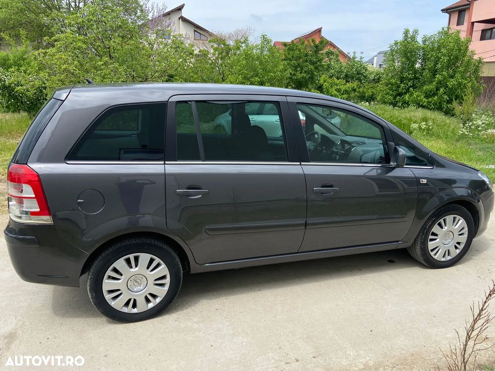 Opel Zafira - 14