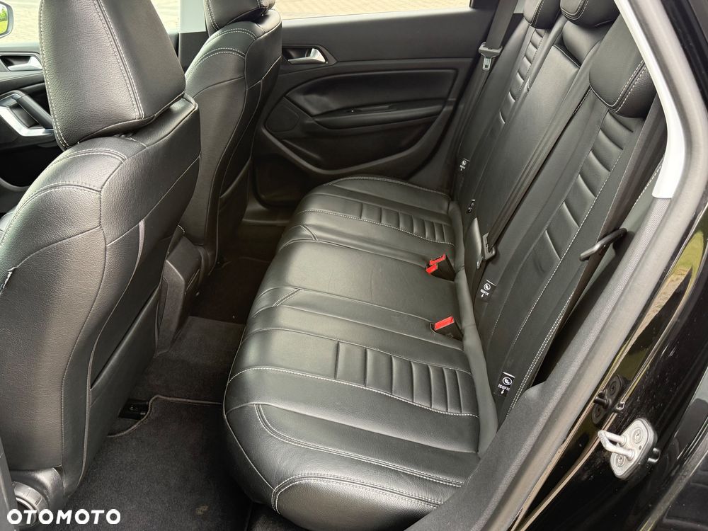 Peugeot 308 - 25