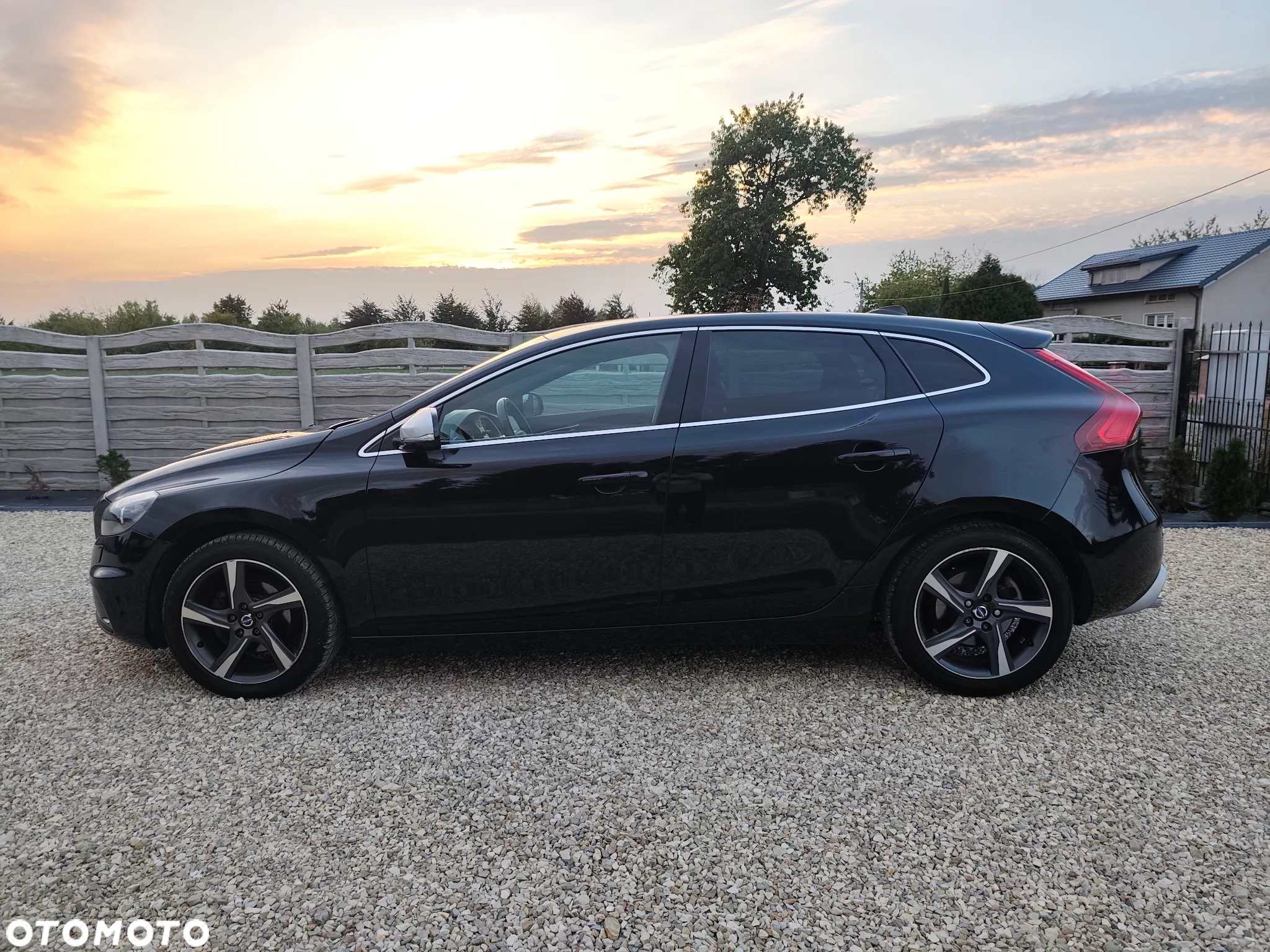 Volvo V40 D2 R-Design Summum - 2