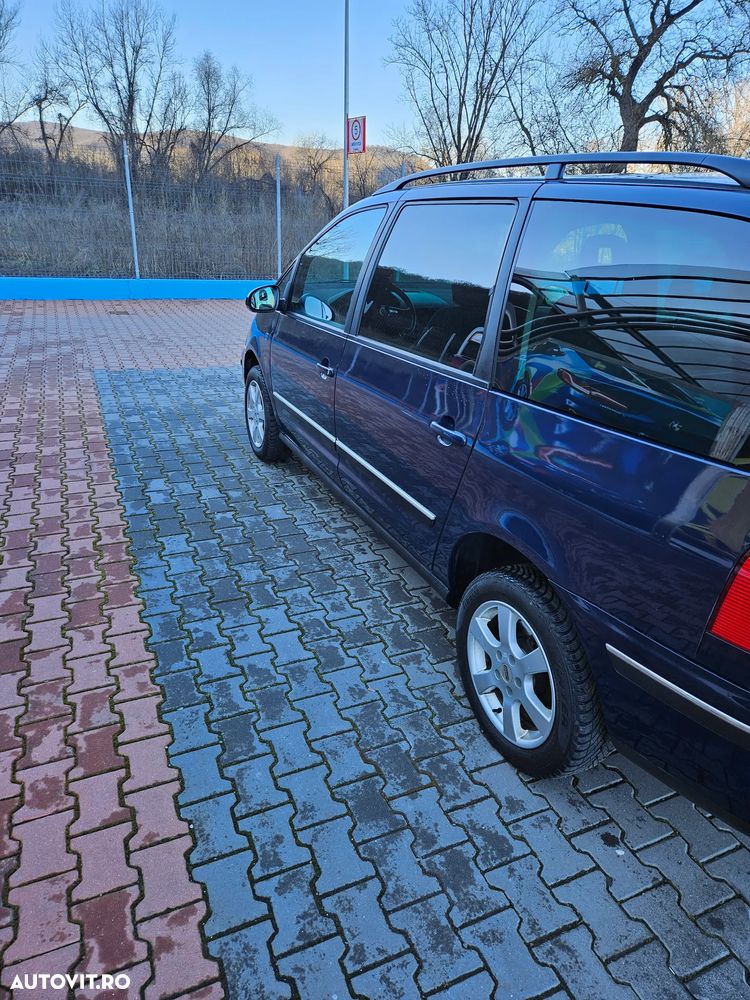 Volkswagen Sharan 1.9 TDI 4Motion Exclusive Edition II - 12