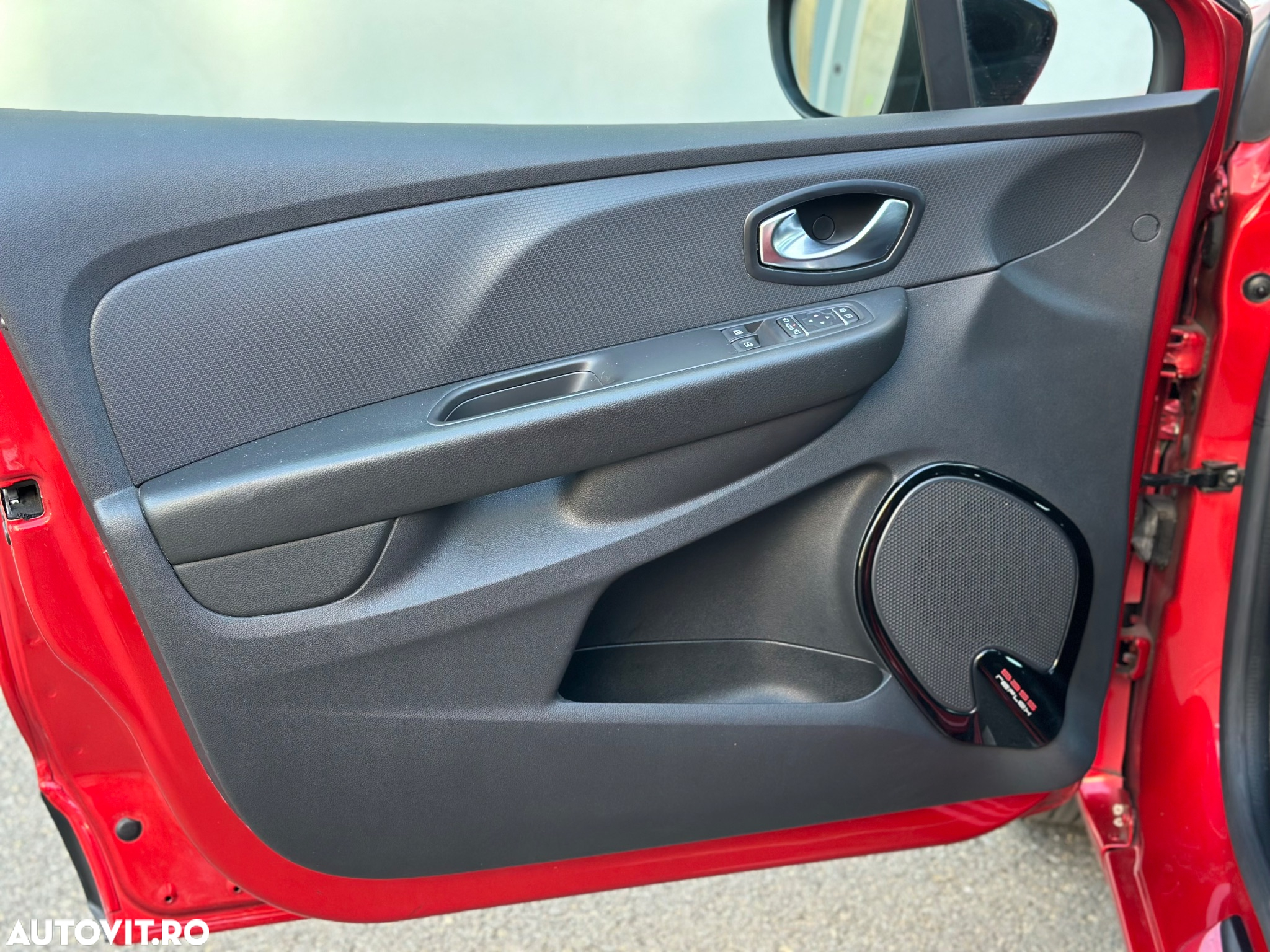 Renault Clio (Energy) TCe 90 Start & Stop LIMITED - 38