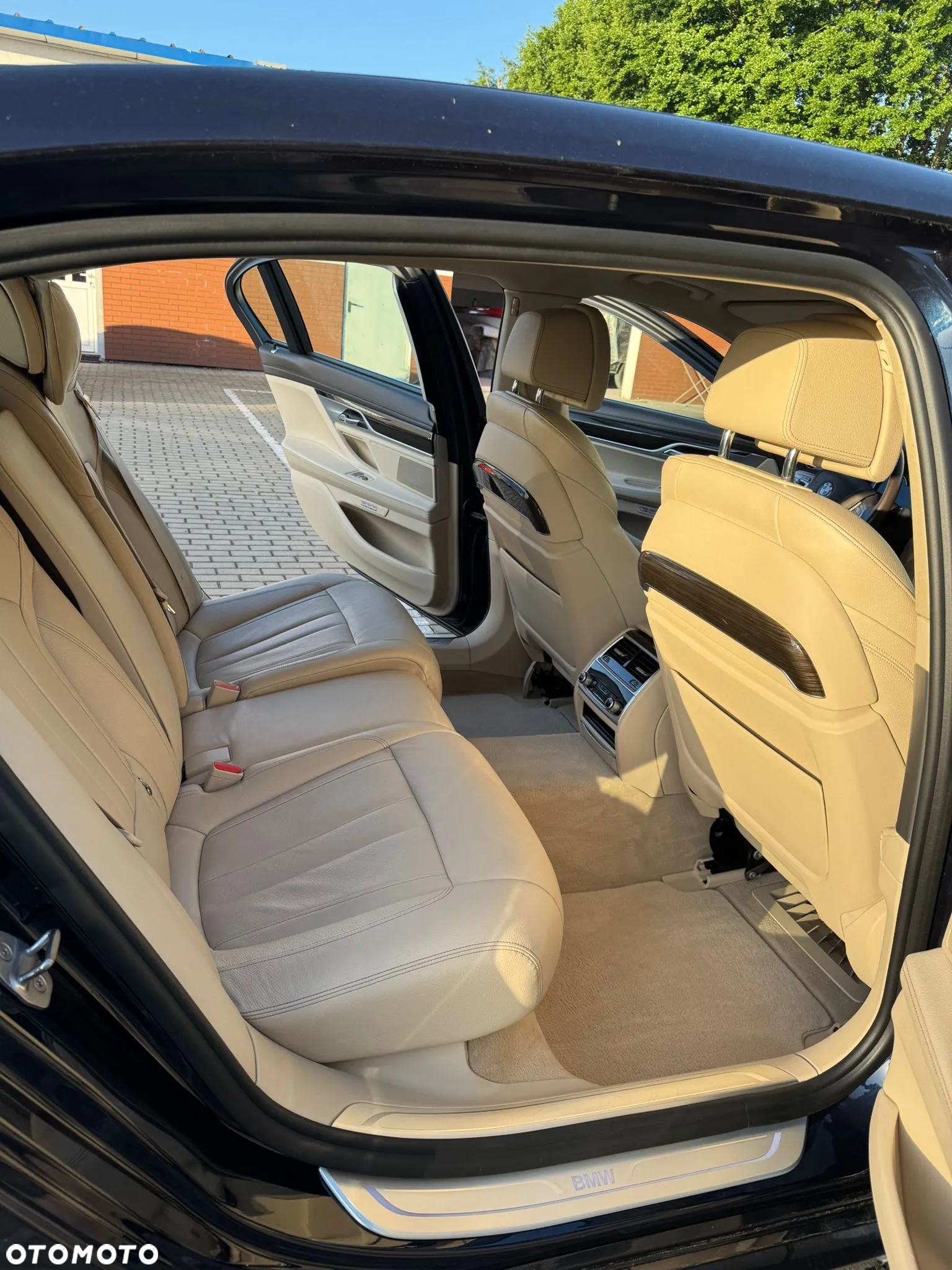 BMW Seria 7 730Ld xDrive - 16