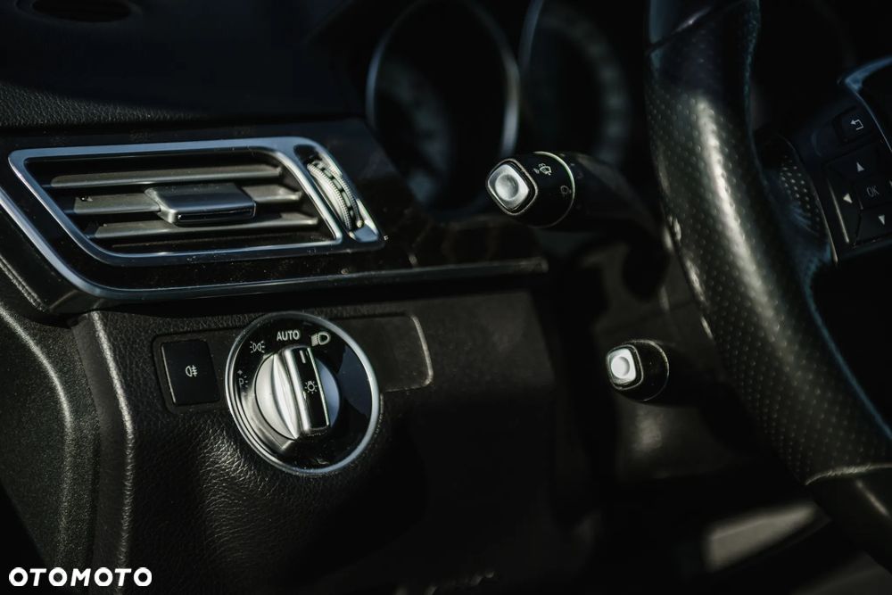 Mercedes-Benz Klasa E 200 7G-TRONIC Avantgarde - 19
