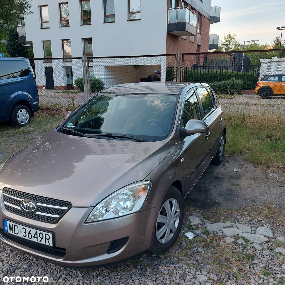 Kia Ceed 1.4 Comfort + - 3