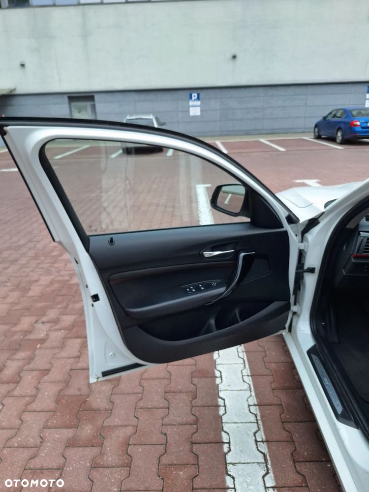 BMW Seria 1 118i Sport Line Shadow - 19