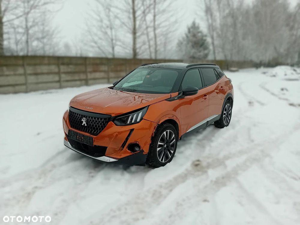 Peugeot 2008 PureTech 155 EAT8 GT - 4