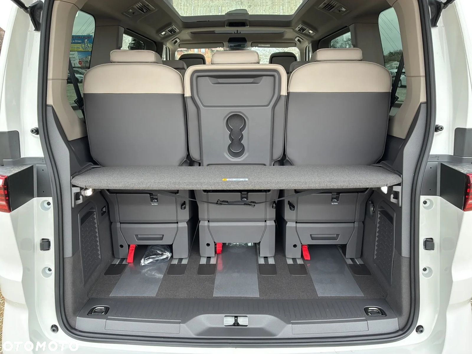 Volkswagen Multivan 2.0 TSI L1 Edition DSG - 11