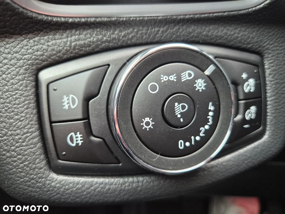 Ford B-MAX 1.0 EcoBoost Titanium - 33