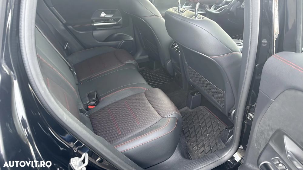 Mercedes-Benz GLA - 19