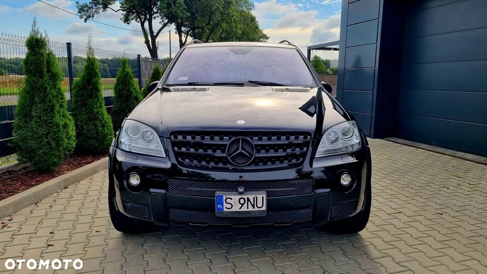 Mercedes-Benz ML ver-63-amg-4--matic - 2