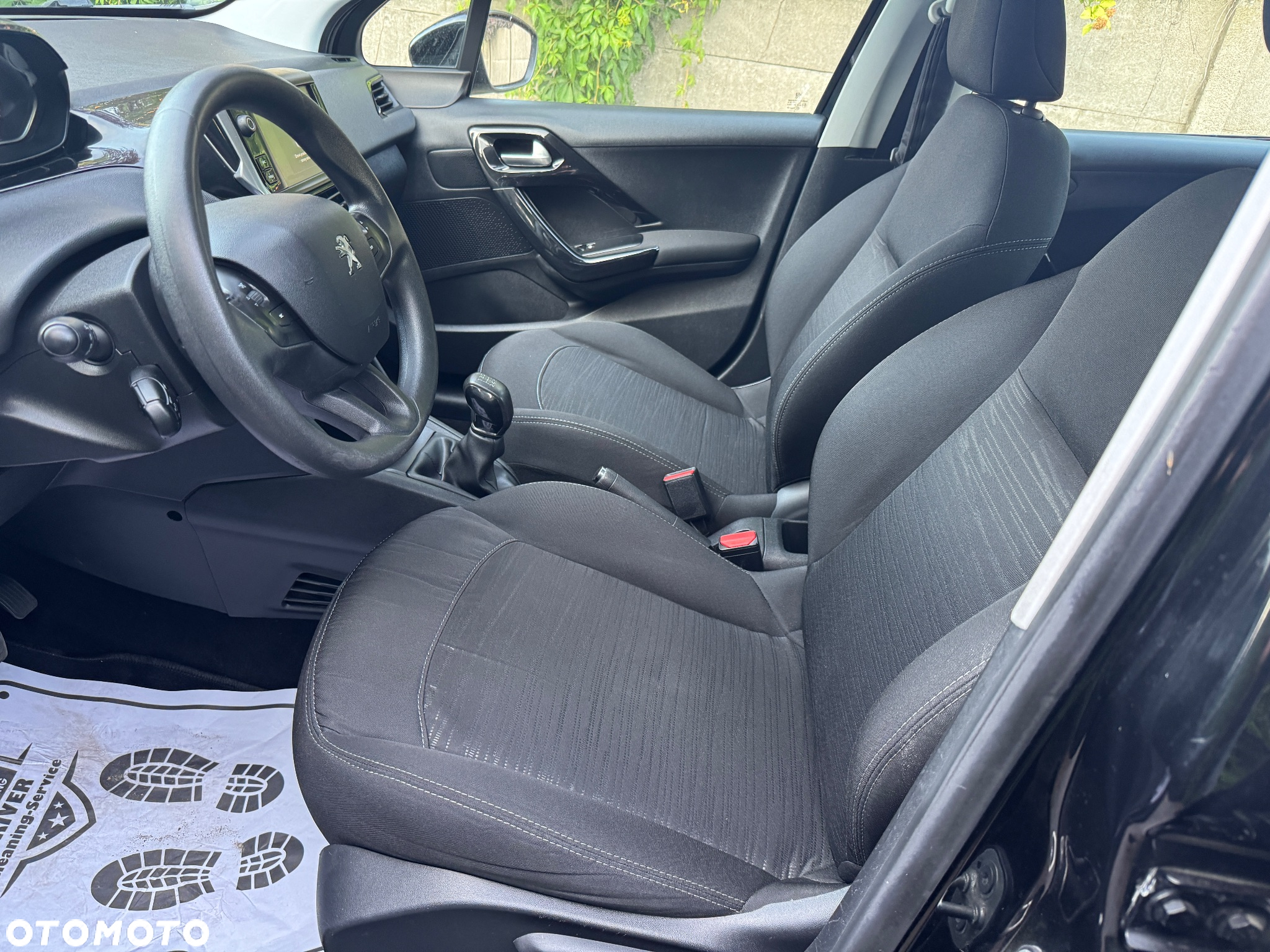 Peugeot 208 1.6 BlueHDi Active - 12