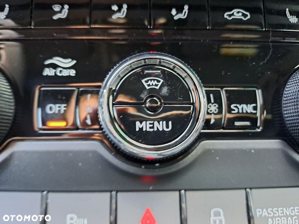 Skoda Karoq 1.5 TSI ACT Sportline DSG - 16