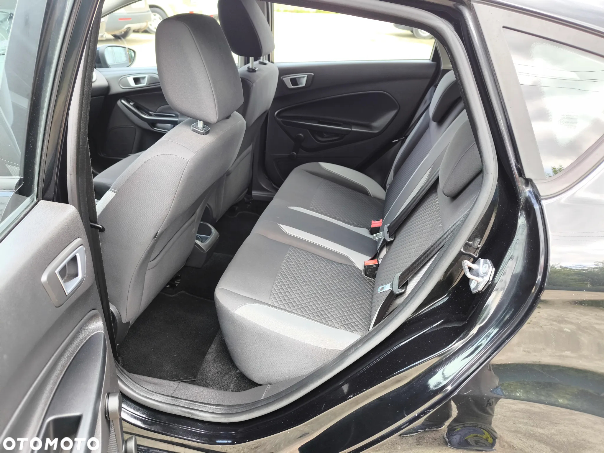 Ford Fiesta 1.0 EcoBoost Gold X - 14