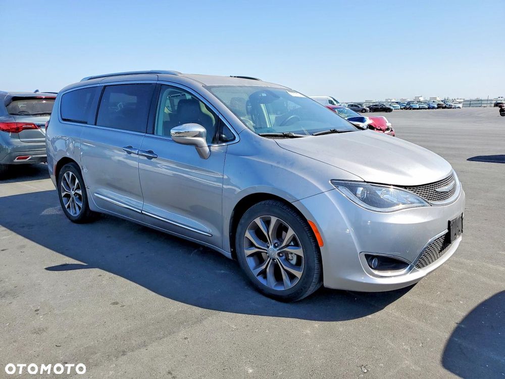 Chrysler Pacifica 2018 photo 5