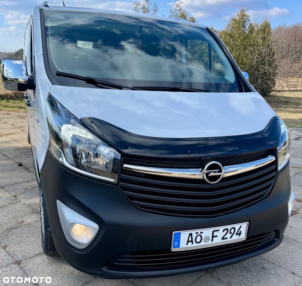 Opel Vivaro - 8