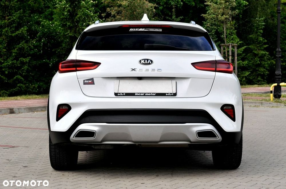 Kia XCeed 1.6 CRDi mHEV L - 28
