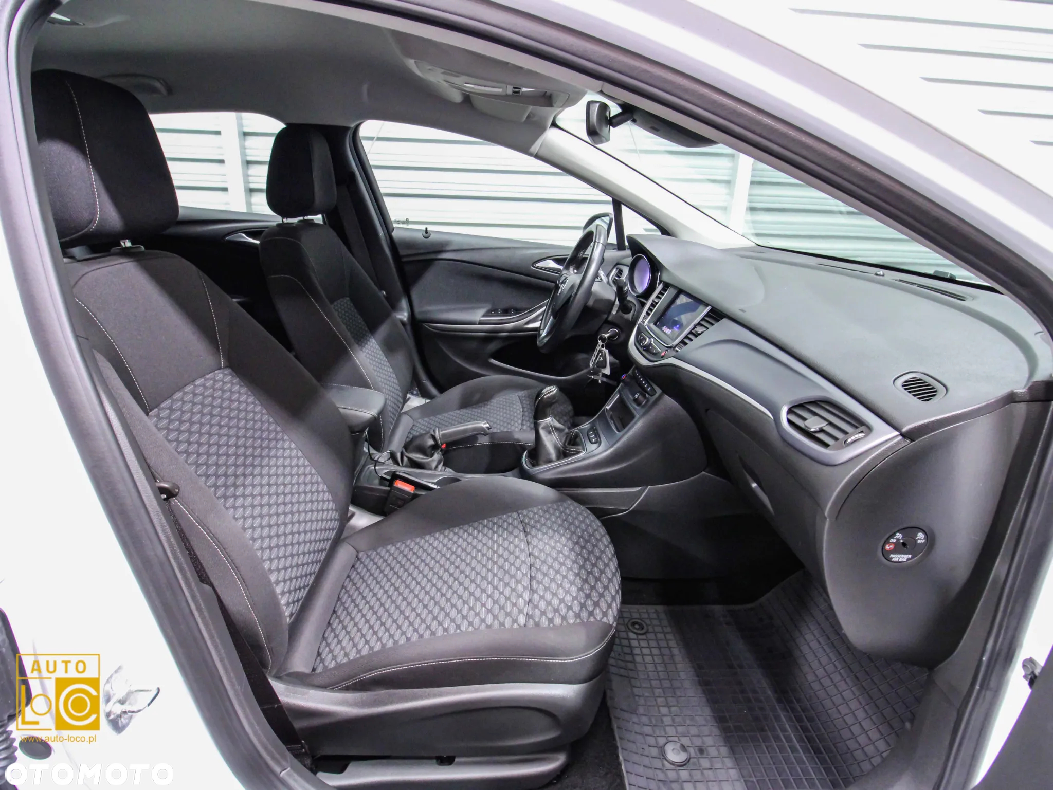 Opel Astra V 1.2 T Edition S&S - 9