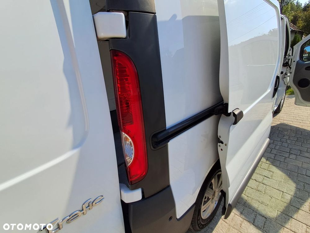 Renault Trafic - 15