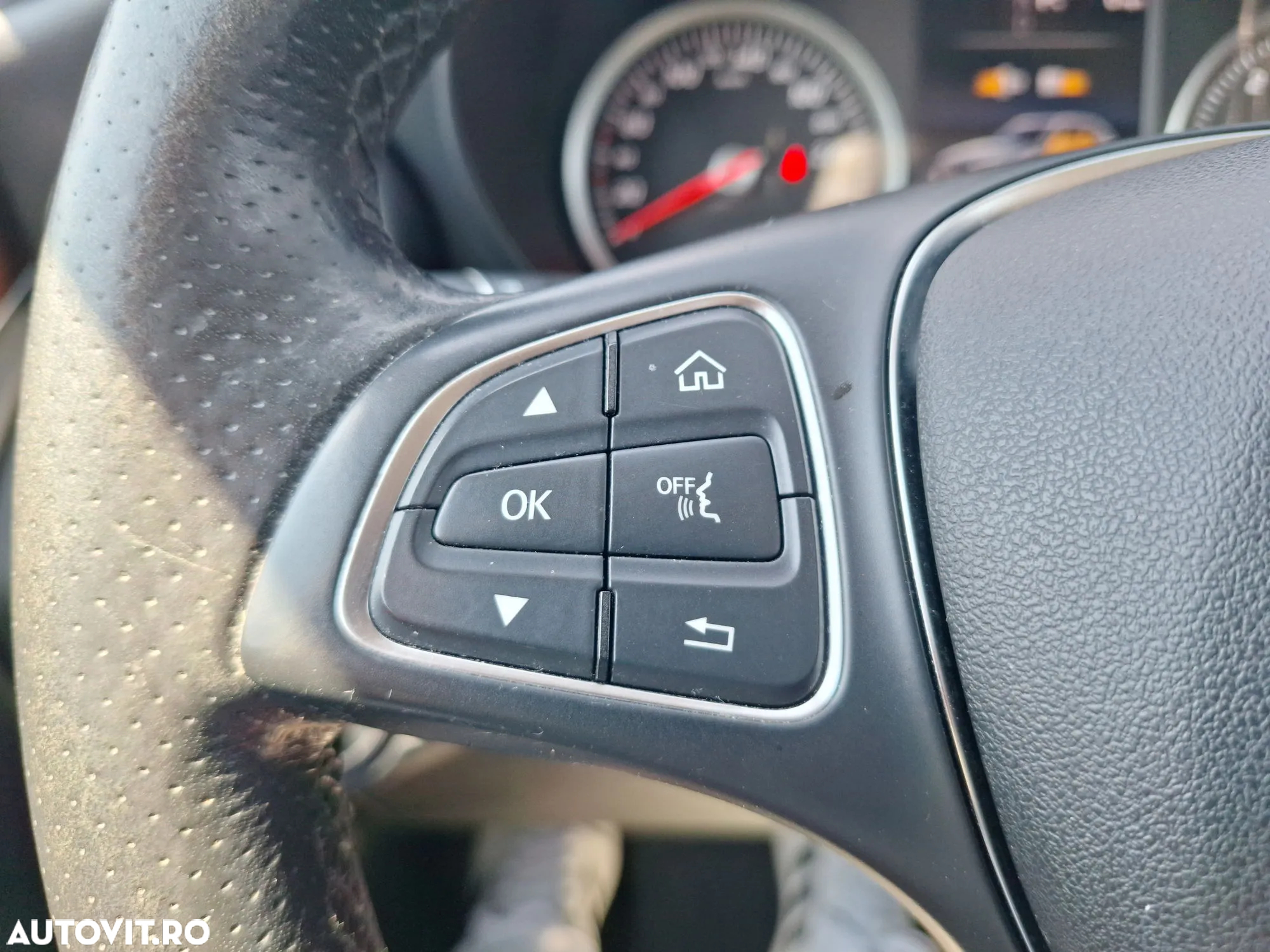 Mercedes-Benz GLC 220 d 4MATIC - 18