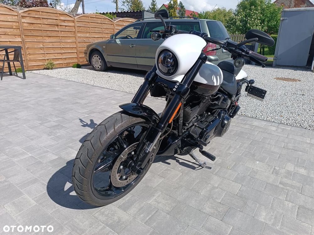 Harley-Davidson Softail Breakout - 3